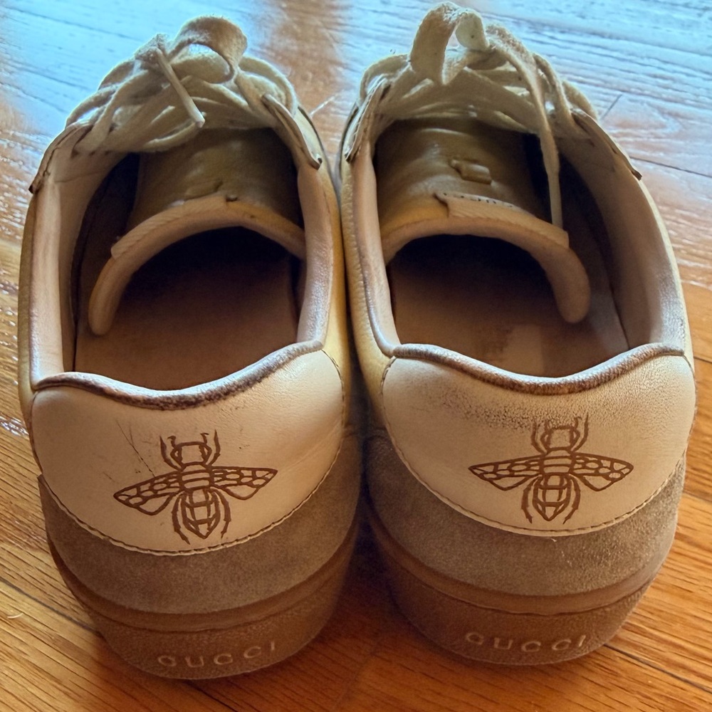 GUCCI - Cream and Green Stripe Sneakers - Picture 6 of 12
